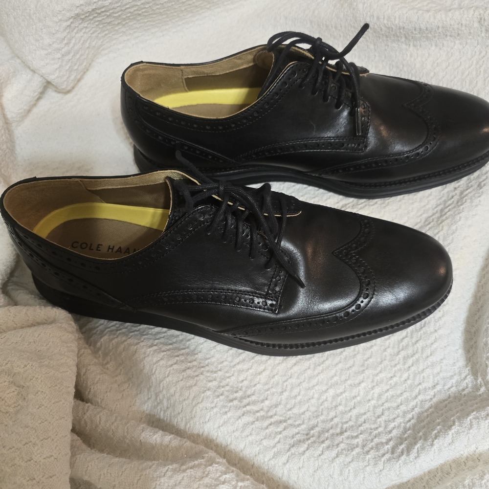 Cole Haan Black Leather Oxfords